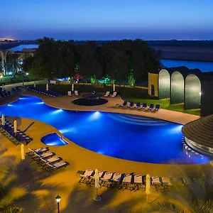 Курортный комплекс Golden Tulip Al Jazira &, Абу-Даби